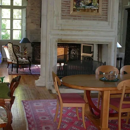 Le Manoir Du Port *